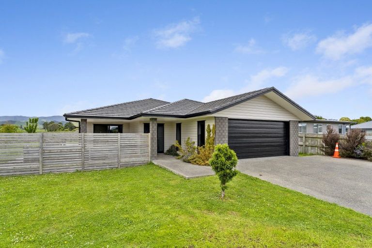 Photo of property in 17 Te Wiremu Lane, Otaki, 5512