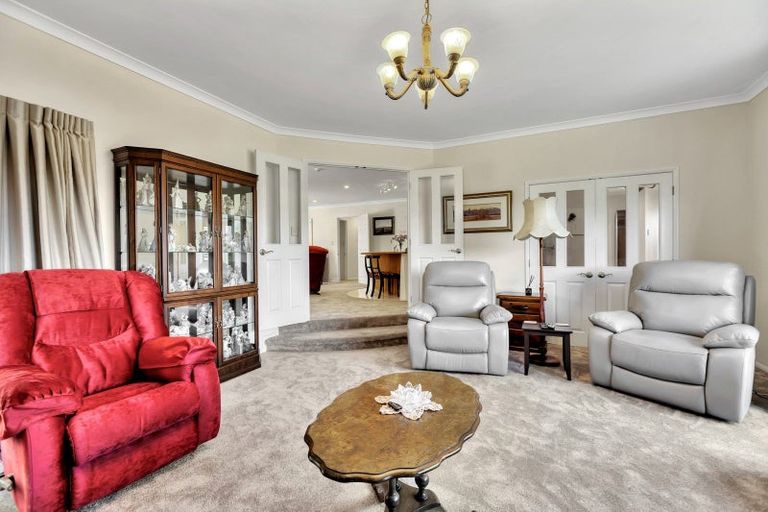 Photo of property in 432a Mangorei Road, Highlands Park, New Plymouth, 4312