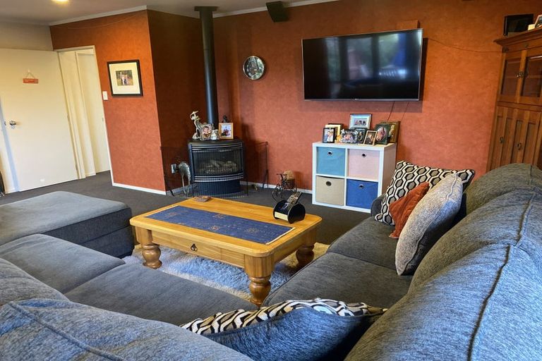 Photo of property in 81 Parnell Heights, Kelvin Grove, Palmerston North, 4414