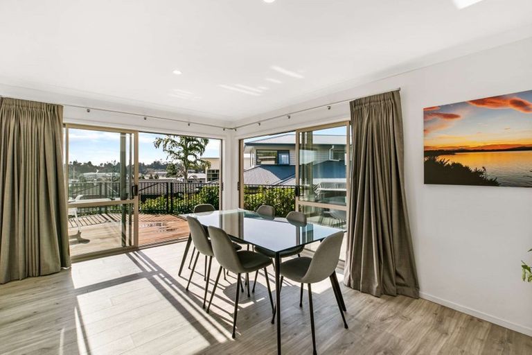 Photo of property in 14 Ko Place, Pyes Pa, Tauranga, 3112