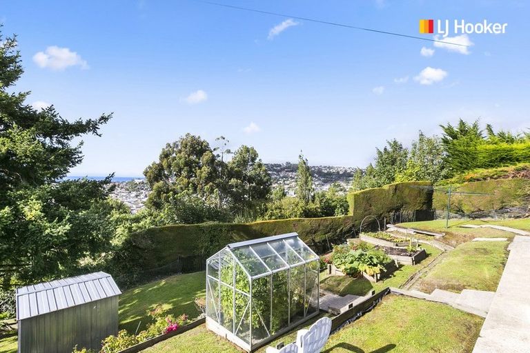 Photo of property in 35 Forfar Street, Clyde Hill, Dunedin, 9011