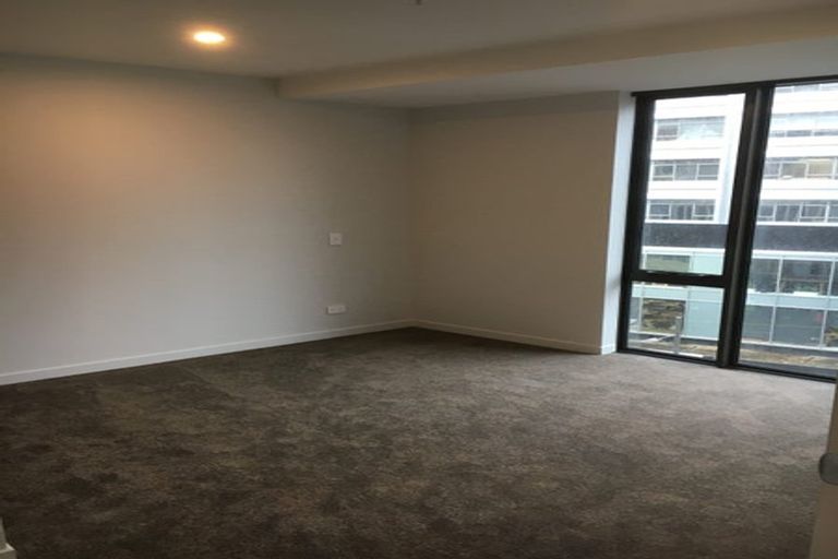 Photo of property in Pinnacle Apartments, E402/160 Victoria Street, Te Aro, Wellington, 6011