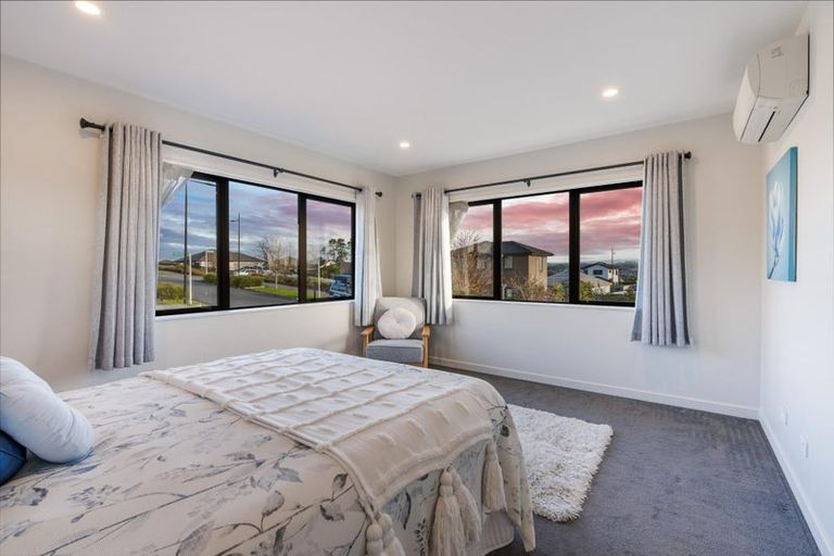 Photo of property in 1 Barrique Road, Kumeu, 0810