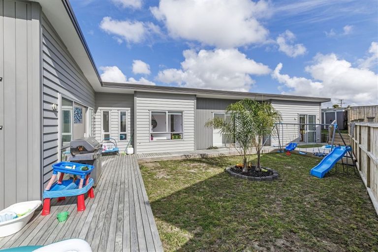 Photo of property in 42 Huarahi Pai Road, Huapai, Kumeu, 0810