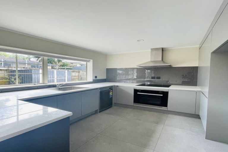 Photo of property in 53 Stratford Road, Manurewa, Auckland, 2105