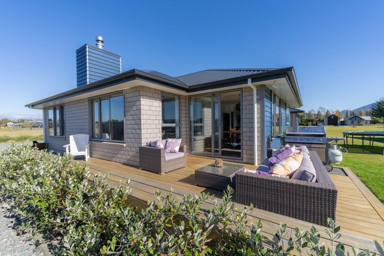 Photo of property in 11 Breaksea Street, Te Anau, 9600