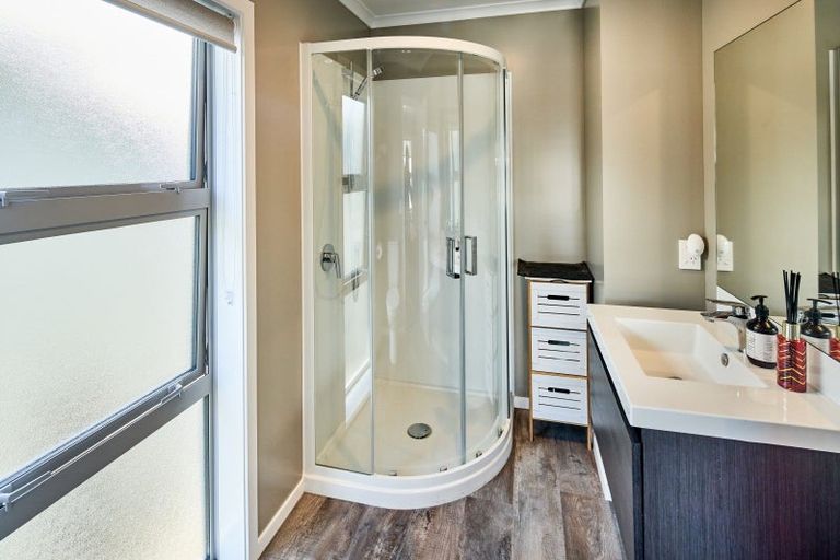 Photo of property in 42 Ruahine Street, Trentham, Upper Hutt, 5018