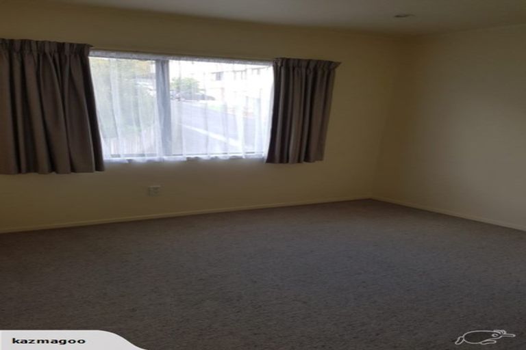 Photo of property in 24/24 Eastglen Road, Glen Eden, Auckland, 0602