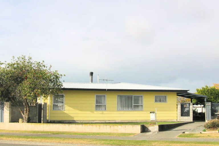 Photo of property in 99 Tait Drive, Greenmeadows, Napier, 4112