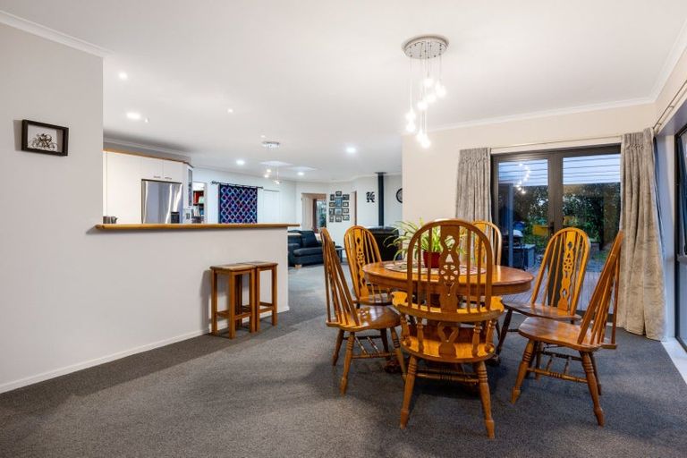 Photo of property in 37 Canon Road, Tanners Point, Katikati, 3170