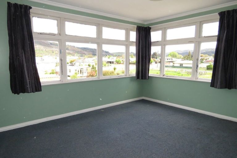 Photo of property in 5 Herald Street, Reefton, 7830