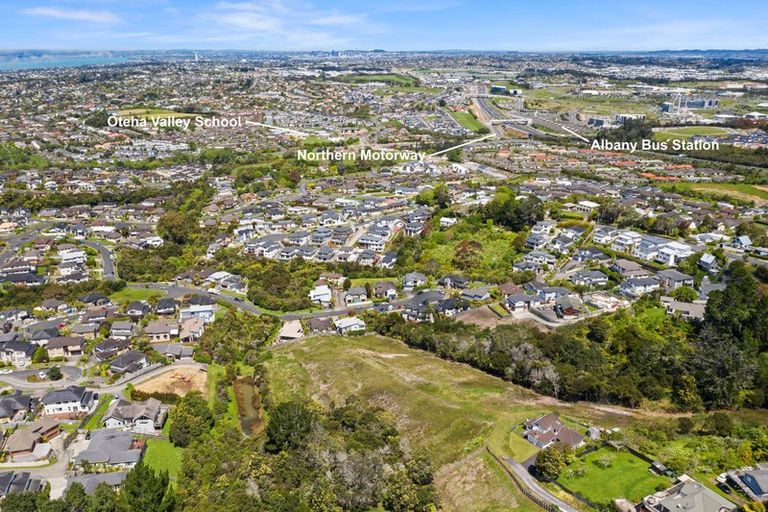 Photo of property in 95 Lonely Track Road, Fairview Heights, Auckland, 0632