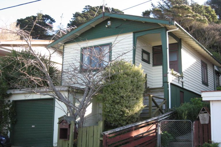 Photo of property in 21 Upper Bourke Street, Kilbirnie, Wellington, 6022
