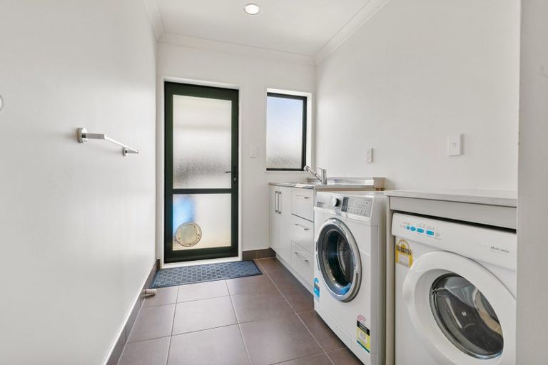 Photo of property in 25 Leafield Crescent, Henderson, Auckland, 0612