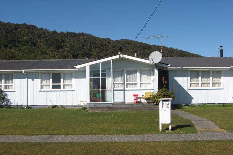 Photo of property in 102-108 Hall Street, Cobden, Greymouth, 7802