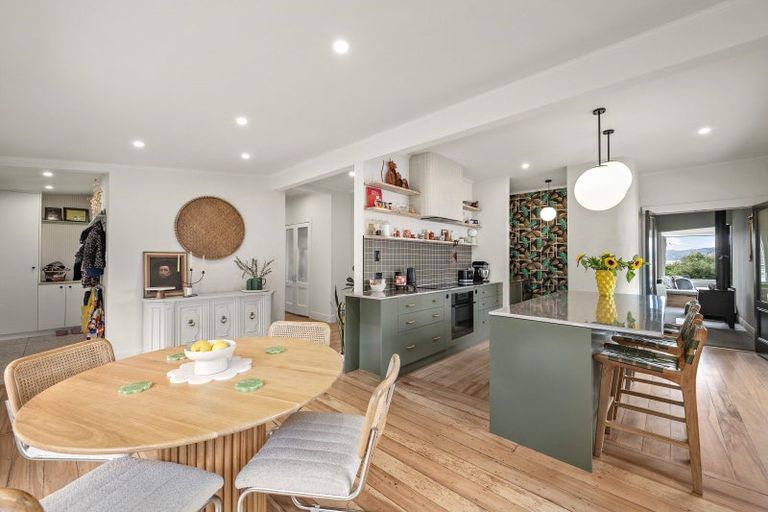 Photo of property in 5 Manuka Terrace, Eastbourne, Lower Hutt, 5013