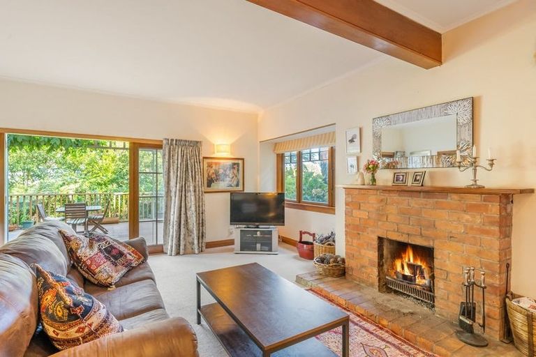 Photo of property in 27 Kotari Road, Days Bay, Lower Hutt, 5013