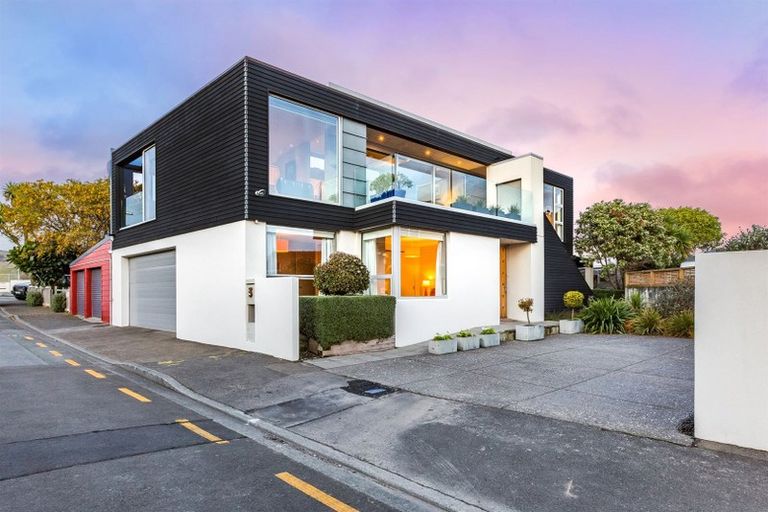 Photo of property in 3 Bath Street, Plimmerton, Porirua, 5026