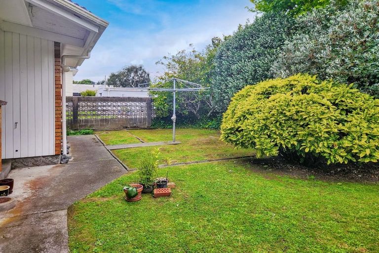Photo of property in 7 Airdrie Avenue, Epuni, Lower Hutt, 5011