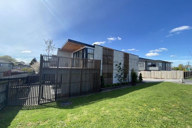 Photo of property in 1/49 Ohaupo Road, Melville, Hamilton, 3206