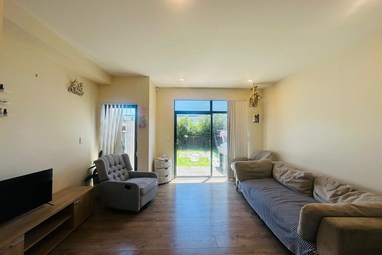 Photo of property in 107 Te Aparangi Road, Papakura, 2110