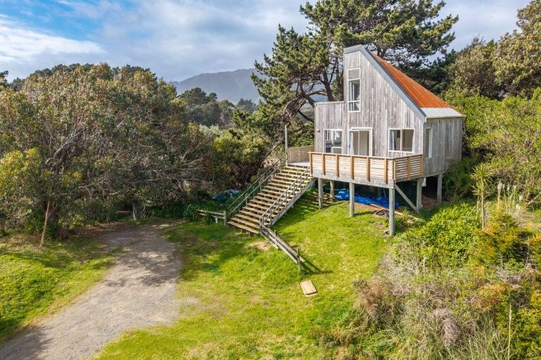Photo of property in 91a Paetawa Road, Peka Peka, Waikanae, 5391