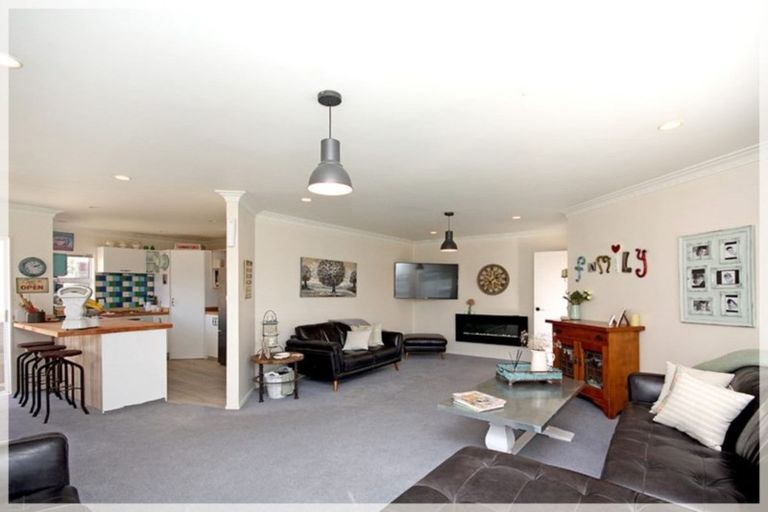 Photo of property in 3 Ferry Street, Foxton Beach, Foxton, 4815