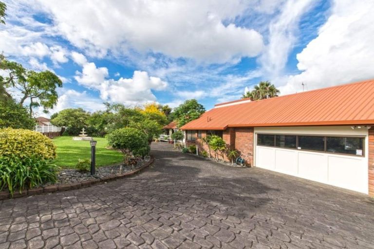 Photo of property in 283 Hill Road, The Gardens, Auckland, 2105