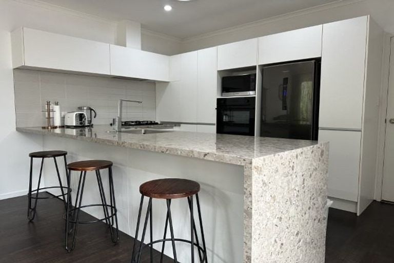 Photo of property in 54 Scoria Close, Pyes Pa, Tauranga, 3112