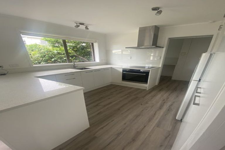 Photo of property in 2/43 Vivian Wilson Drive, Eastern Beach, Auckland, 2012