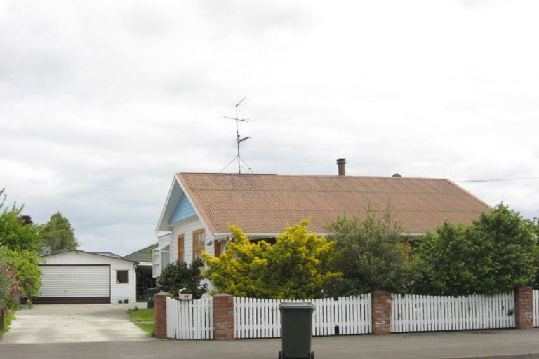 Photo of property in 61 Hutcheson Street, Mayfield, Blenheim, 7201