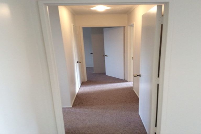 Photo of property in 13b Olive Crescent, Papatoetoe, Auckland, 2025