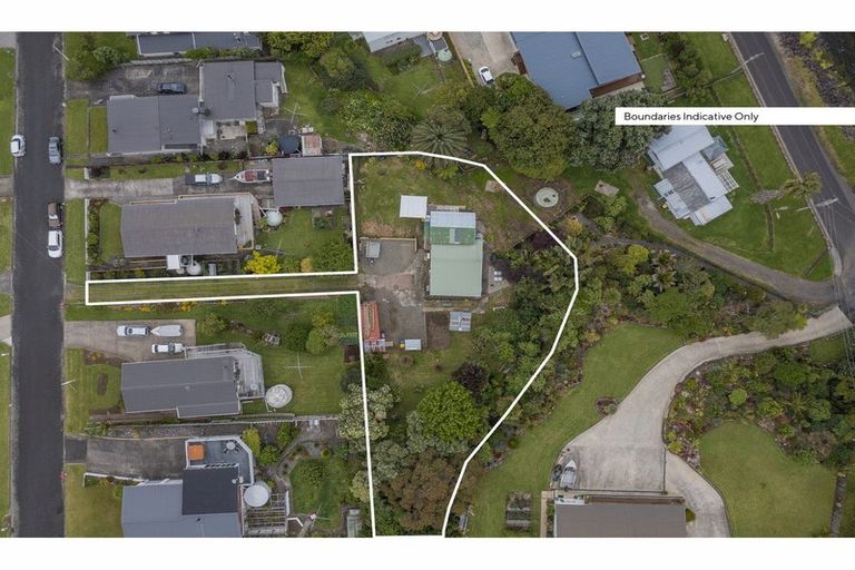 Photo of property in 13 Firth View Road, Te Puru, Thames, 3575