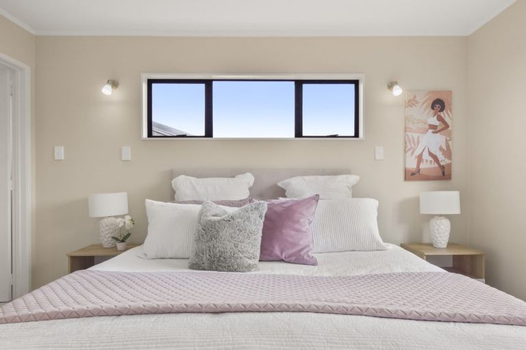 Photo of property in 47 Amorino Drive, Red Beach, 0932