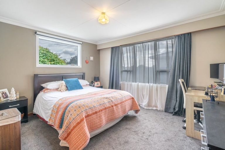 Photo of property in 11 Stephens Street, Waikiwi, Invercargill, 9810
