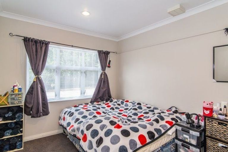 Photo of property in 84 Amohia Street, Paraparaumu, 5032