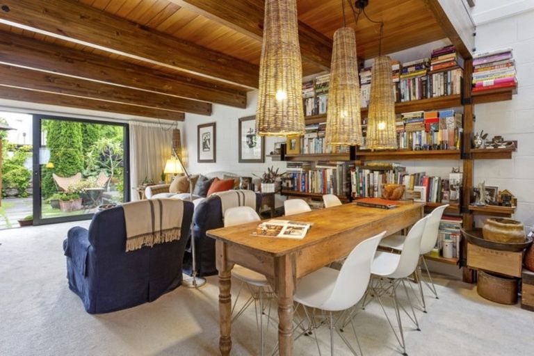 Photo of property in 16 Office Road, Merivale, Christchurch, 8014