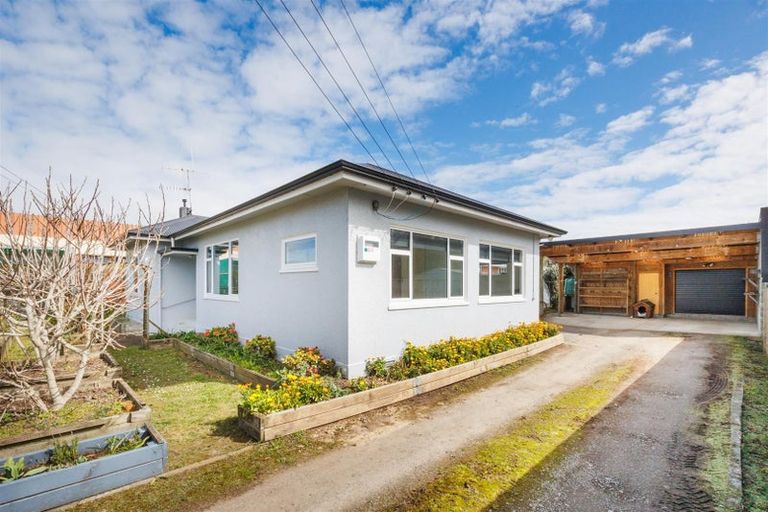 Photo of property in 10 William Street, Marton, 4710