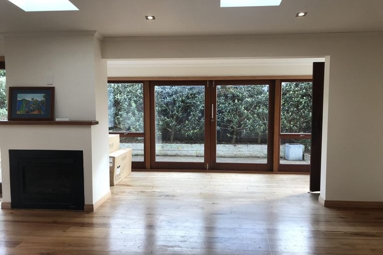 Photo of property in 4 Tobruk Crescent, Milford, Auckland, 0620