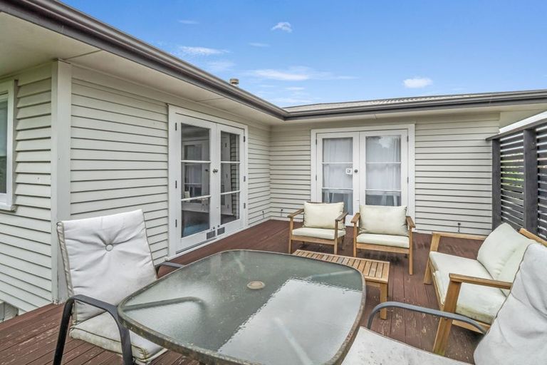 Photo of property in 10 Antrim Place, Hokowhitu, Palmerston North, 4410