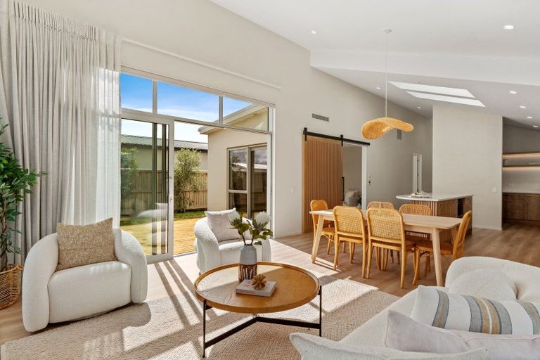 Photo of property in 13 Finstock Way, Rolleston, 7614