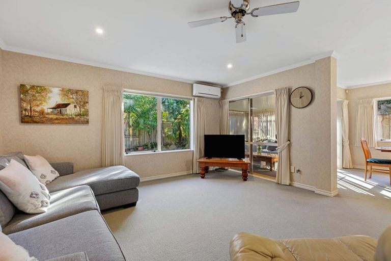 Photo of property in 24 Kahira Crescent, Papamoa Beach, Papamoa, 3118