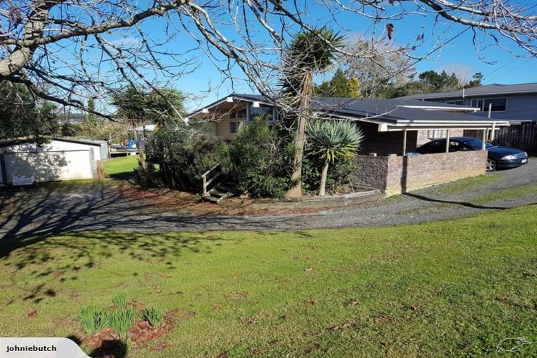 Photo of property in 351 Main Road, Huapai, Kumeu, 0810