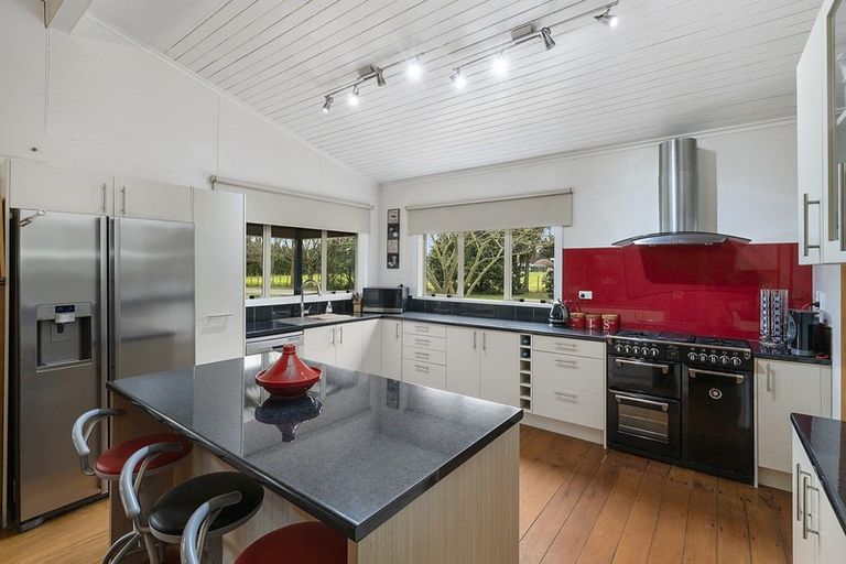 Photo of property in 106 Ngarongo Road, Normanby, Hawera, 4673