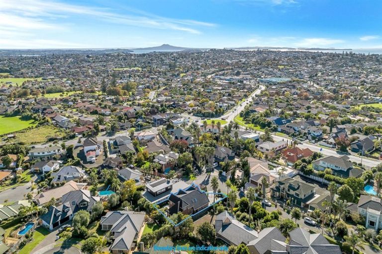 Photo of property in 24 The Mews, Shamrock Park, Auckland, 2016