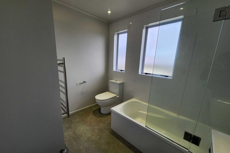 Photo of property in 11 Hamurana Place, Te Atatu Peninsula, Auckland, 0610
