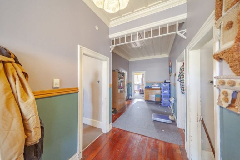 Photo of property in 180 Wellesley Road, Napier South, Napier, 4110