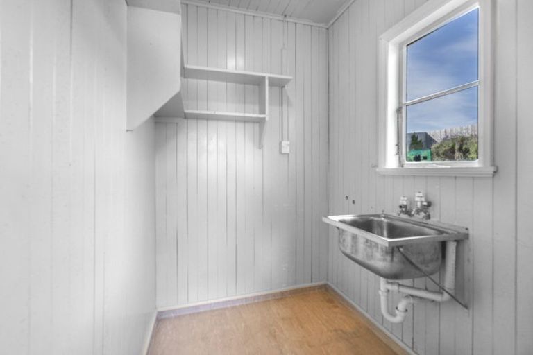 Photo of property in 14 Doyle Street, Bluff, 9814