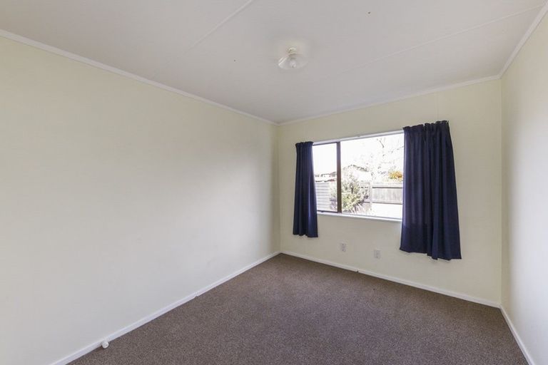 Photo of property in 7 Peter Hall Drive, Kelvin Grove, Palmerston North, 4414