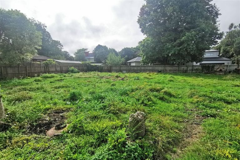 Photo of property in 25 Fifield Terrace, Waltham, Christchurch, 8023